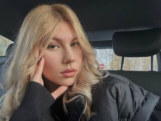 ElvinaGreenhouse's Live cam shows Profile Image
